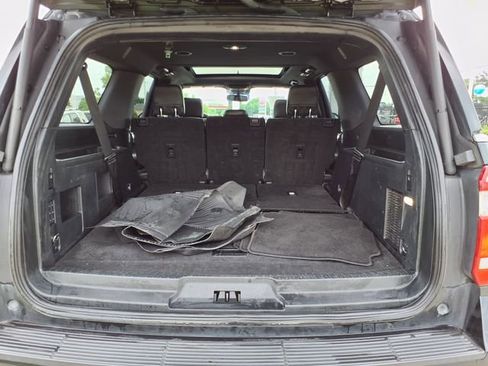 Used 2020 Ford Expedition Max XLT w/ Equipment Group 202A RWD image 13