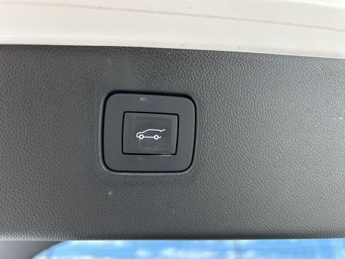 New 2025 Buick Envista Avenir image 12