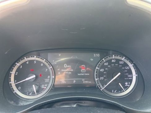 Used 2021 Toyota Highlander XLE FWD image 20