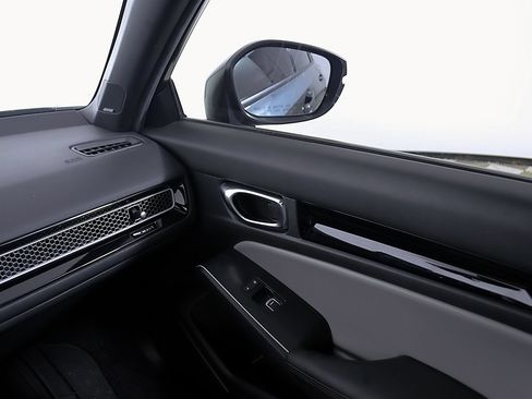Used 2025 Honda Civic Sport Touring image 24