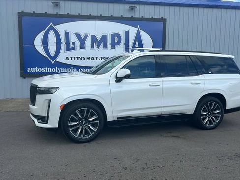 Used 2021 Cadillac Escalade Sport w/ Driver Assist Tech Package AWD/4WD image 1