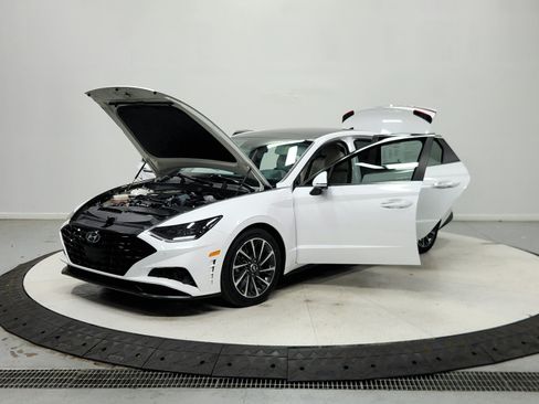 Used 2023 Hyundai Sonata Limited FWD image 12