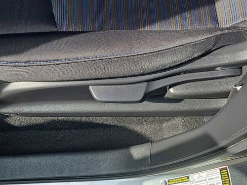 Used 2022 Nissan Leaf S image 18