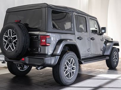 New 2026 Jeep Wrangler Unlimited Sahara w/ Safety Group