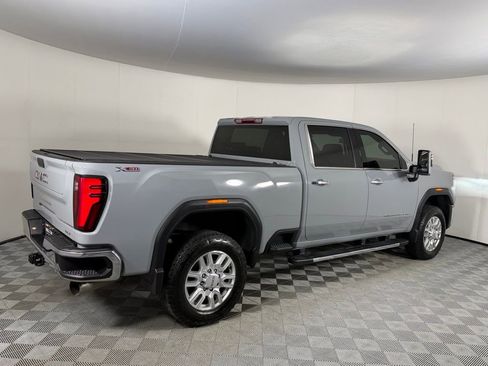 Used 2024 GMC Sierra 2500 SLT image 8
