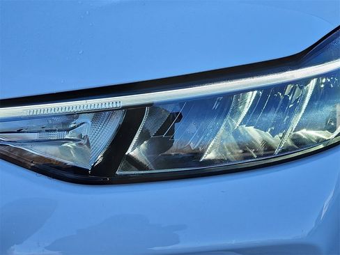 Used 2023 Ford Escape SE image 32