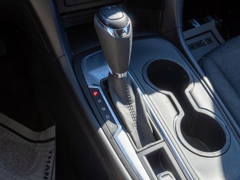 Used 2020 Chevrolet Equinox LT image 13