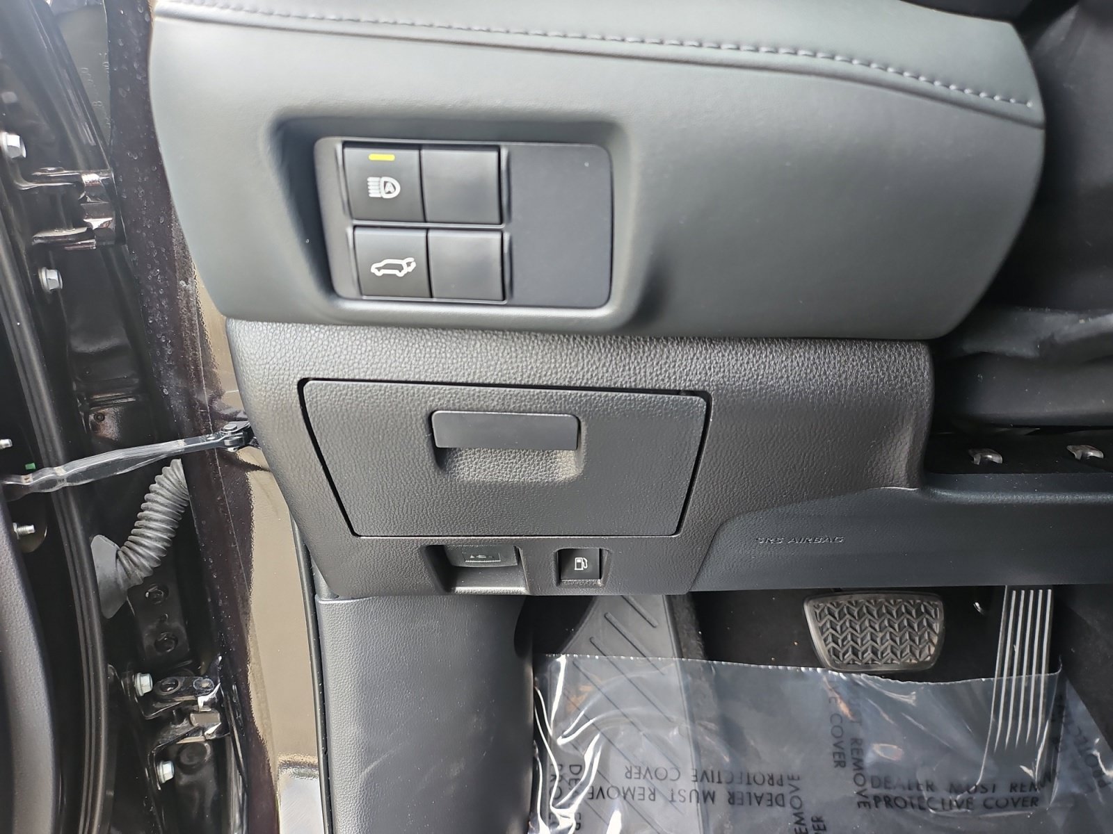 Used 2020 Toyota Highlander XLE FWD image 25