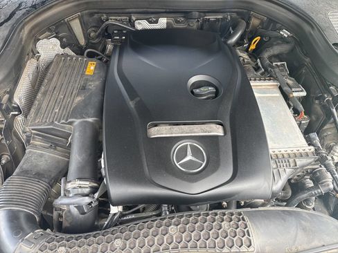 Used 2019 Mercedes-Benz GLC 300 image 11