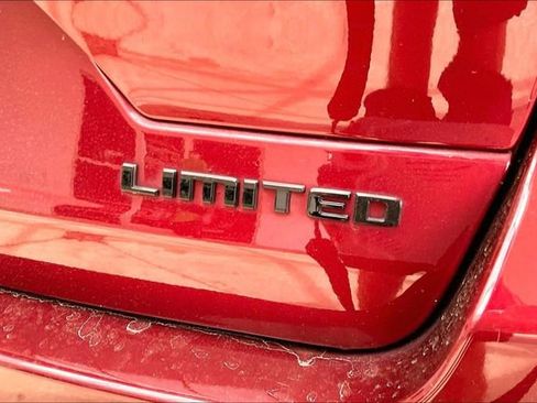 Used 2023 Jeep Grand Cherokee Limited w/ Luxury Tech Group II AWD/4WD image 22