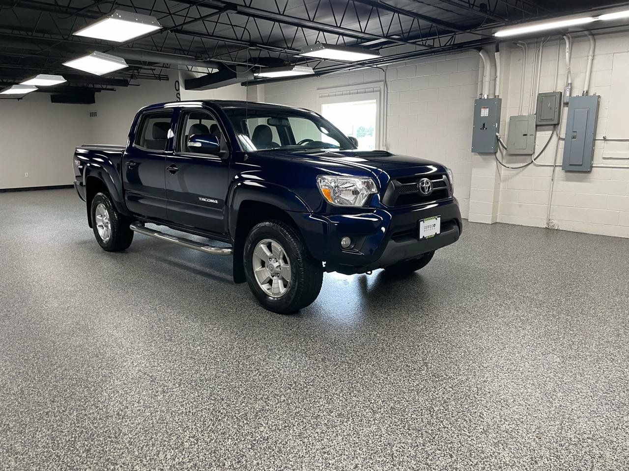 Used 2012 Toyota Tacoma 4x4 Double Cab w/ TRD Sport Pkg image 6