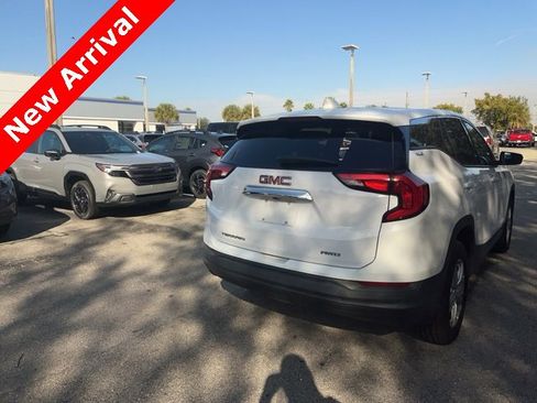 Used 2020 GMC Terrain SLE image 10