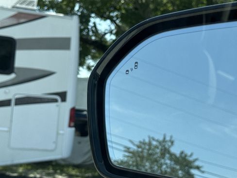 Used 2022 Lincoln Navigator Reserve RWD image 42
