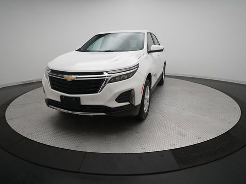 Certified 2024 Chevrolet Equinox LT image 33