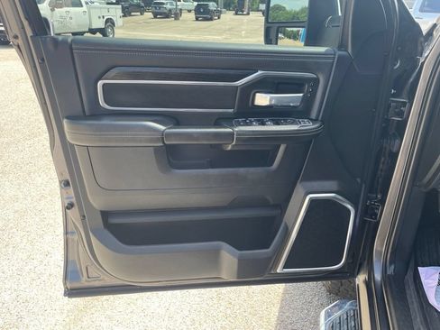 Used 2024 RAM 3500 Laramie w/ Sport Appearance Package AWD/4WD image 18