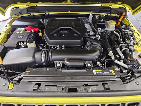 Used 2024 Jeep Wrangler Unlimited Sahara image 38