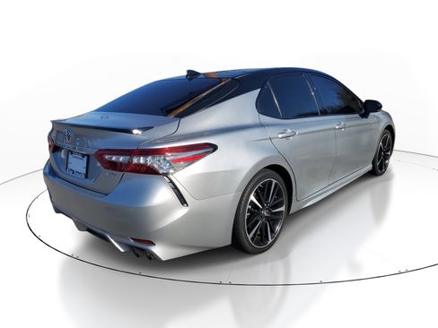 Used 2018 Toyota Camry XSE w/ Driver Assist Package image 6
