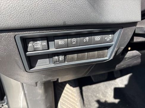 Used 2025 Toyota Tundra Limited image 24