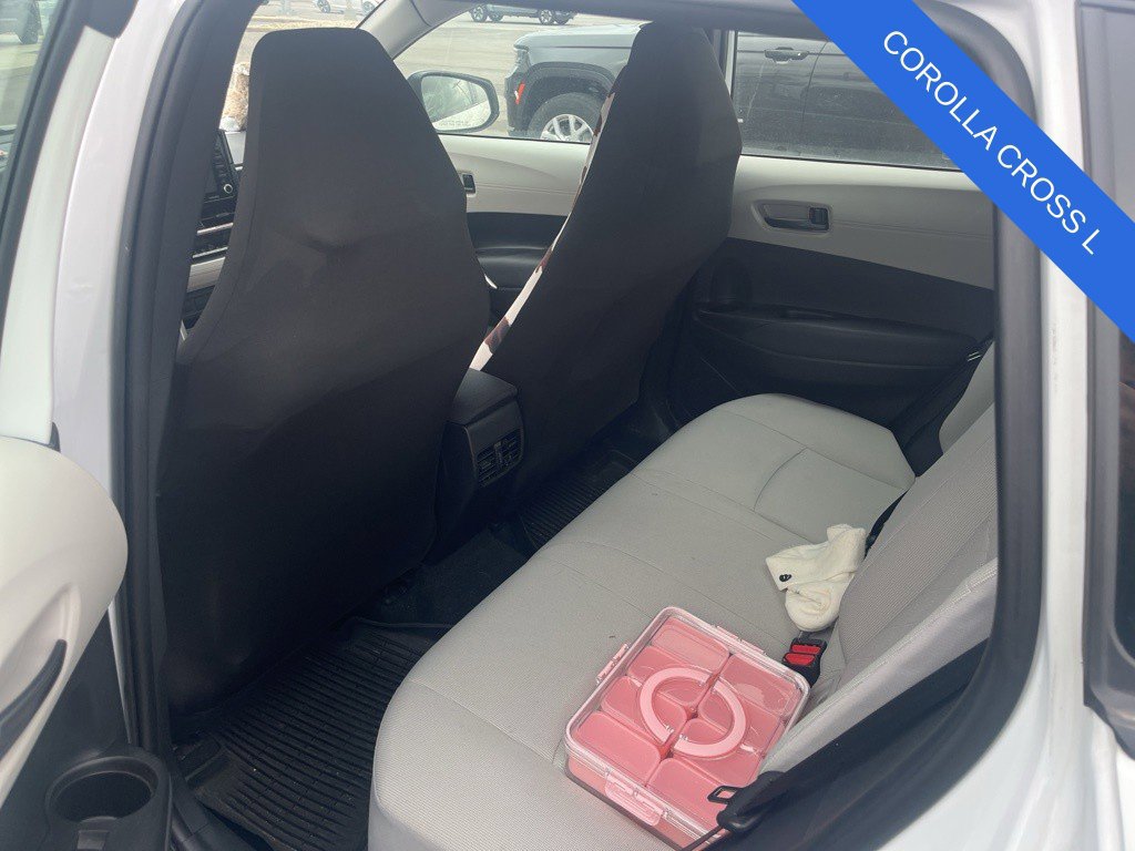 Used 2022 Toyota Corolla Cross L FWD image 8