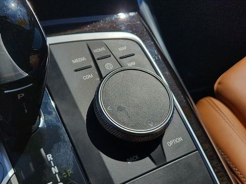 Used 2020 BMW 330i xDrive Sedan w/ Premium Package image 26