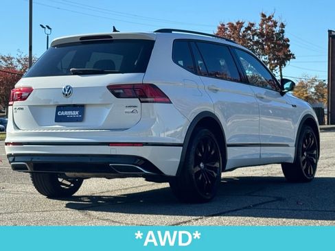 Used 2021 Volkswagen Tiguan SE R-Line w/ 3rd Row Seat Package image 8