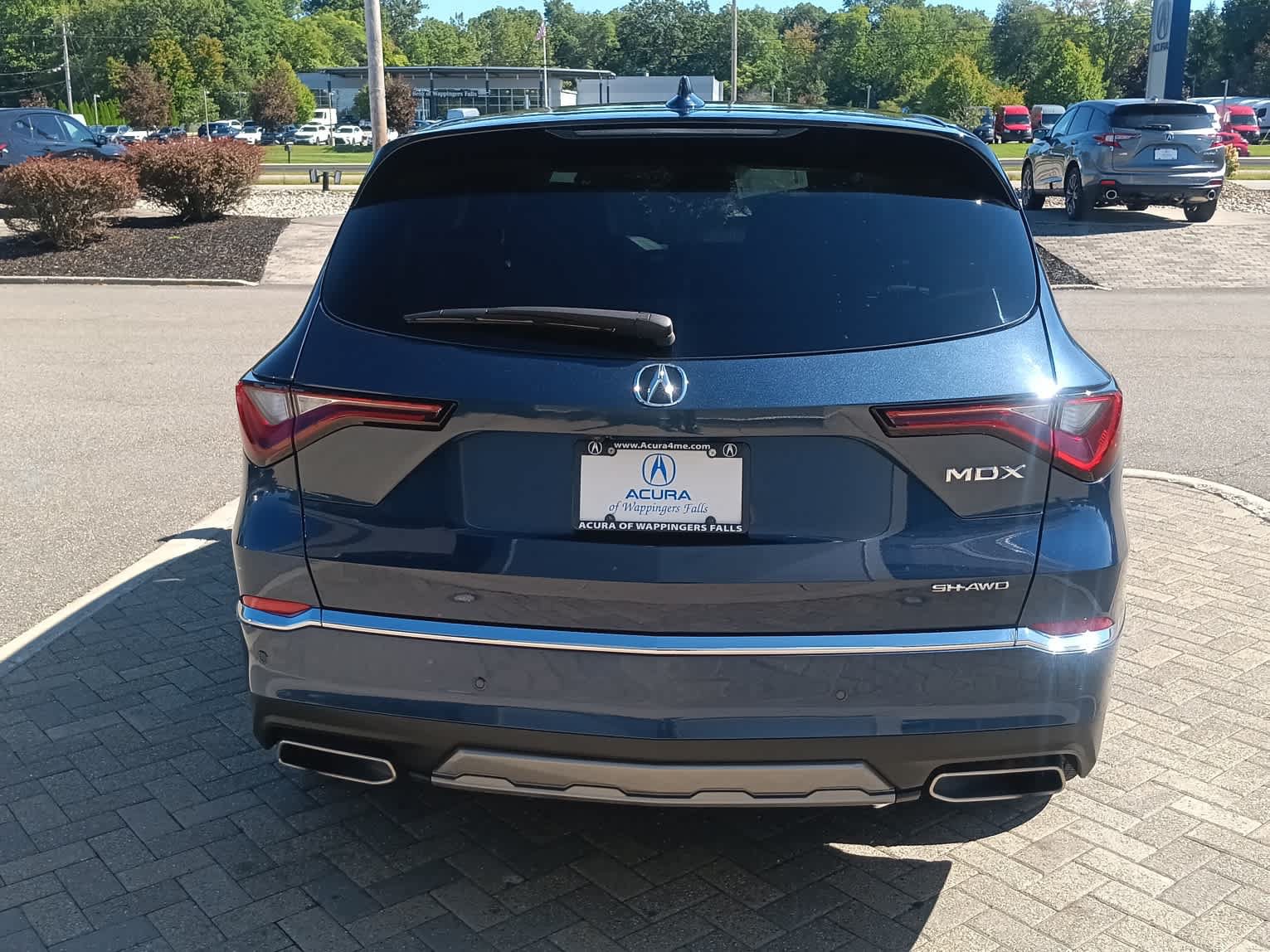 Used 2026 Acura MDX w/ Technology Package AWD/4WD image 4
