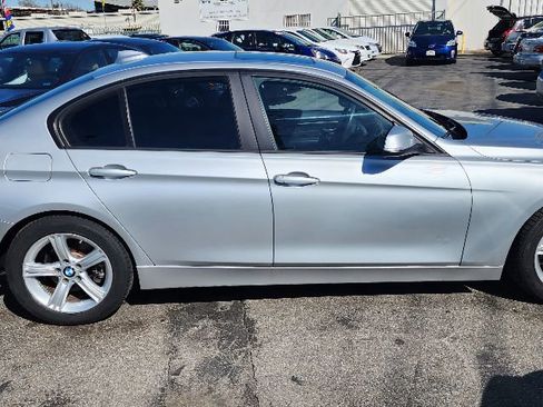 Used 2013 BMW 328i I SULEV image 3