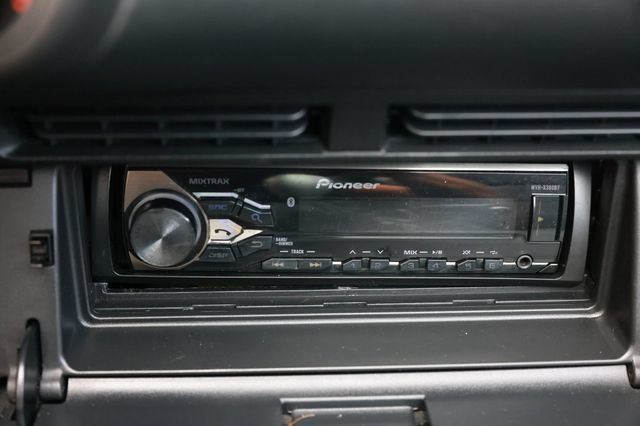 Used 2001 Honda S2000 image 32