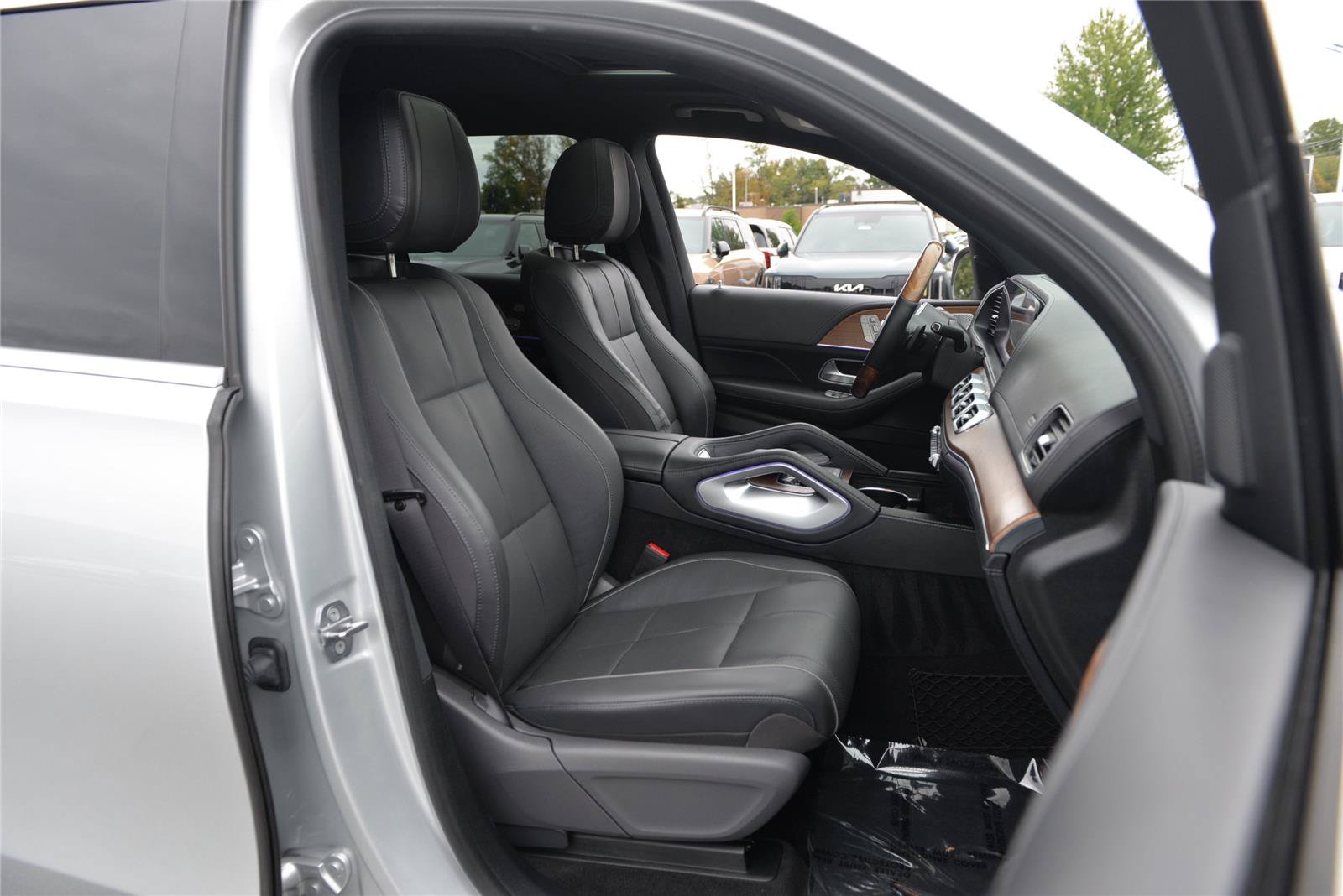 Used 2020 Mercedes-Benz GLS 580 4MATIC image 13