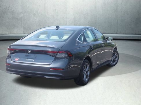Used 2023 Honda Accord EX image 12