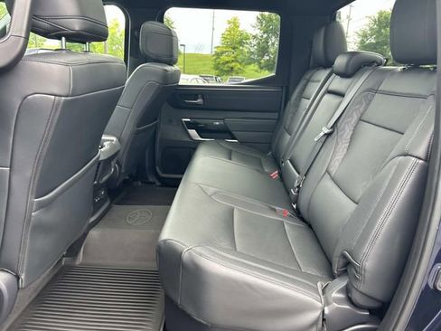 Used 2025 Toyota Tundra Limited AWD/4WD image 18