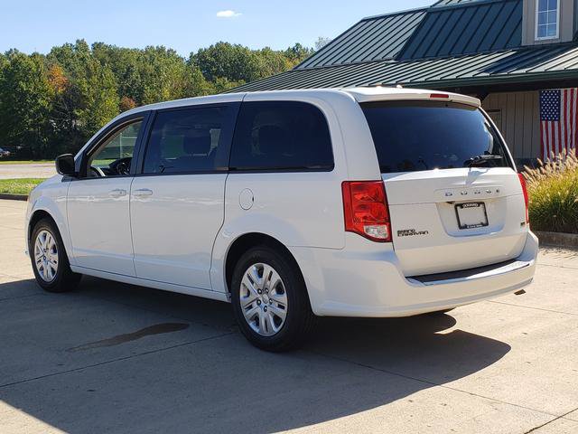 Used 2018 Dodge Grand Caravan SE w/ UConnect Hands-Free Group FWD image 9