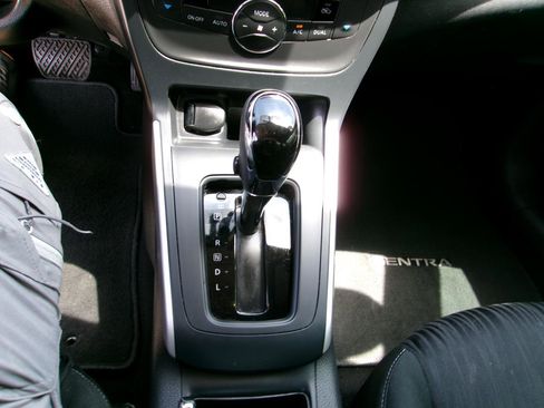 Used 2019 Nissan Sentra SV w/ Special Edition Package image 24