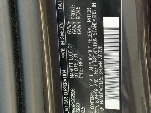Certified 2023 Volvo XC60 B5 Plus w/ Climate Package AWD/4WD image 9