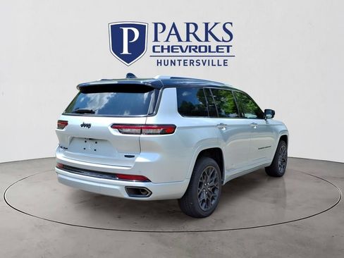 Used 2023 Jeep Grand Cherokee L Summit AWD/4WD image 35