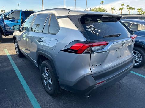 Used 2025 Toyota RAV4 LE AWD/4WD image 12