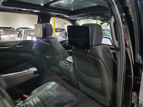 Used 2023 Cadillac Escalade Sport Platinum image 21