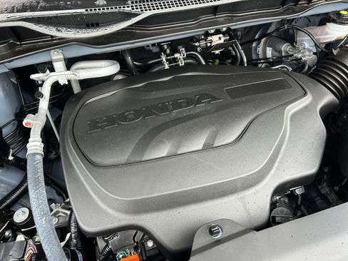 Used 2025 Honda Odyssey Sport-L image 31