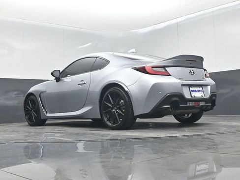 Used 2022 Toyota GR86 Premium RWD image 45