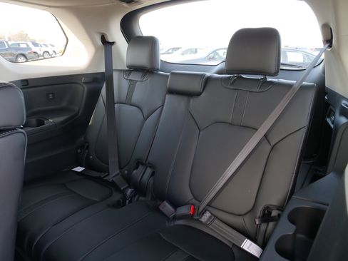 New 2025 Honda Pilot Touring image 15