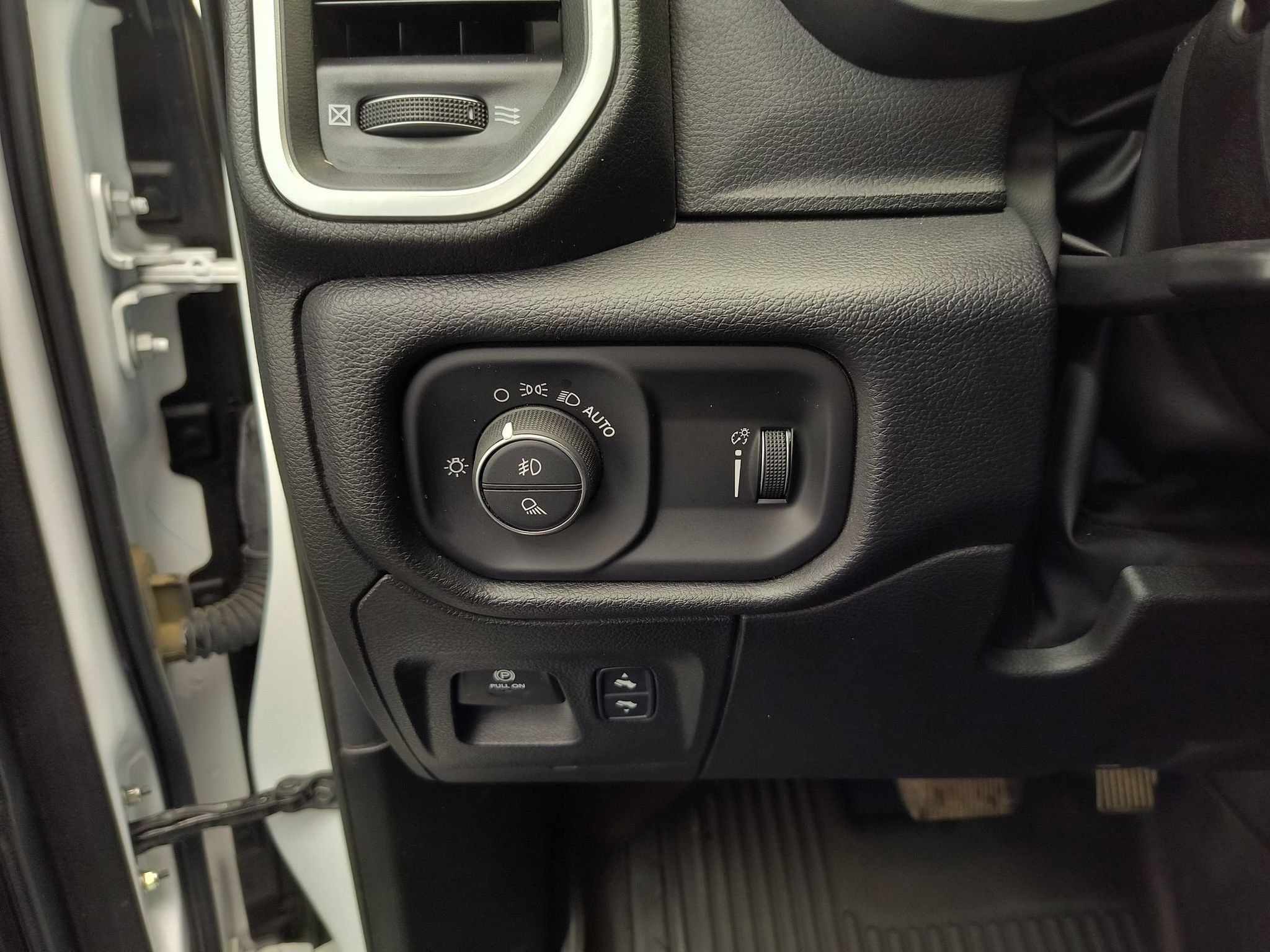 Used 2022 RAM 1500 Lone Star AWD/4WD image 16