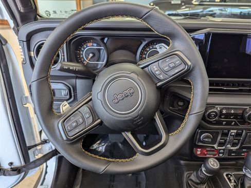 New 2025 Jeep Wrangler Unlimited Rubicon 392 image 17