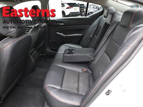 Used 2024 Nissan Altima 2.5 SR FWD image 21