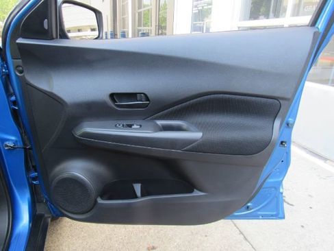 Used 2021 Nissan Kicks S image 15