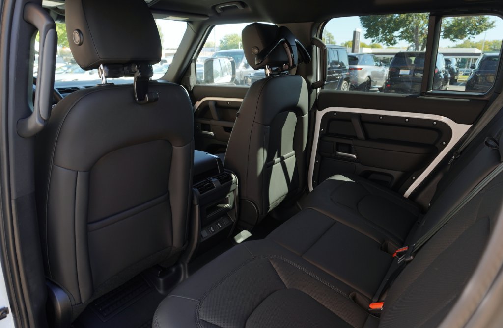 New 2026 Land Rover Defender 110 S AWD/4WD image 27