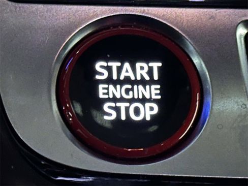 Used 2024 Audi SQ8 Premium Plus w/ S Sport Package image 34