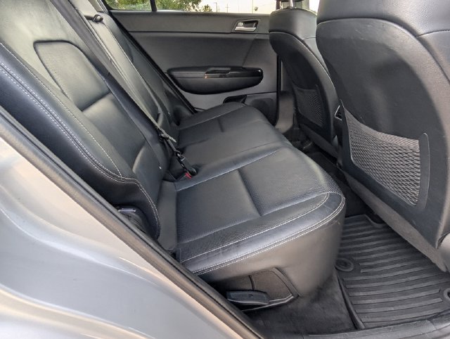Used 2020 Kia Sportage EX w/ EX Technology Package FWD image 27