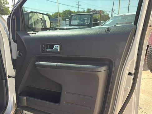 Used 2010 Ford Edge SE FWD image 14
