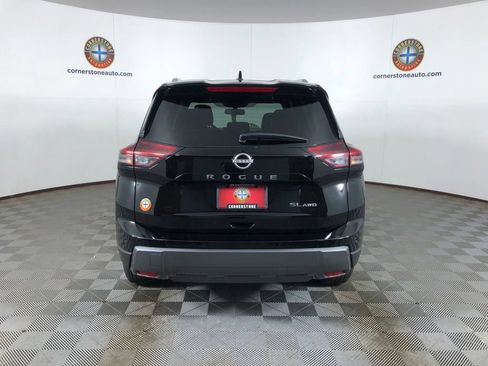 Used 2026 Nissan Rogue SL AWD/4WD image 17