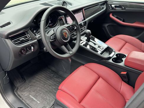 New 2026 Porsche Macan GTS AWD/4WD image 11